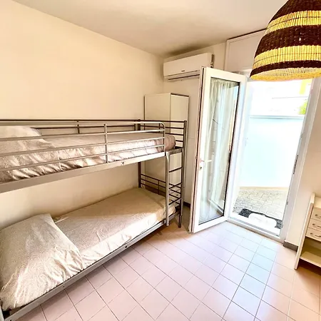 Sofia - 800m Dal Mare Feriehus Leporano