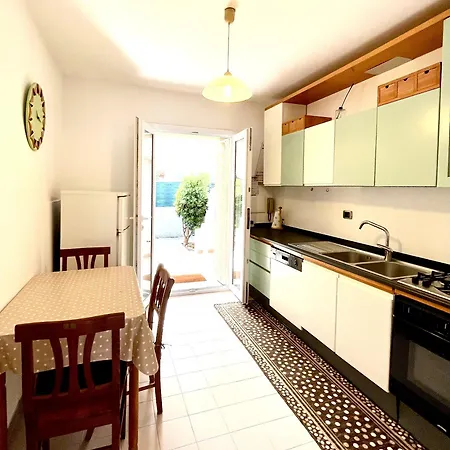 Feriehus Sofia - 800m Dal Mare Leporano